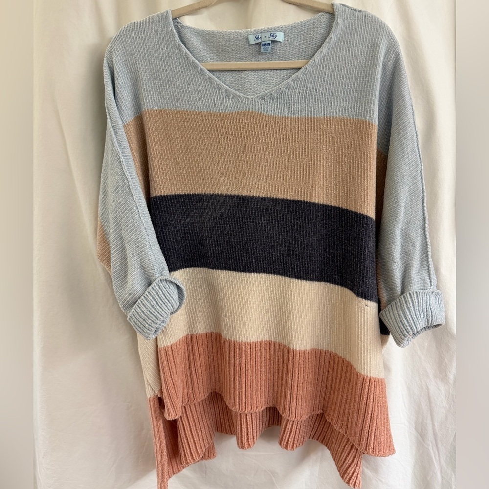 She + Sky color block V-Neck light weight sweater chic layering piece